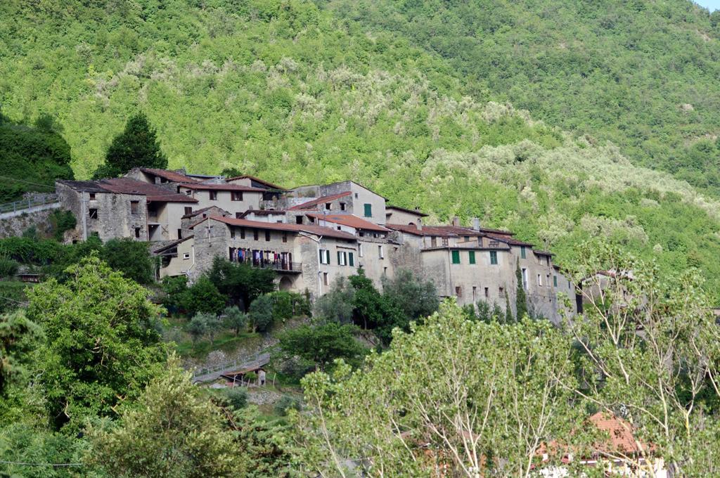 Agriturismo Mulino Del Castello Nasino מראה חיצוני תמונה